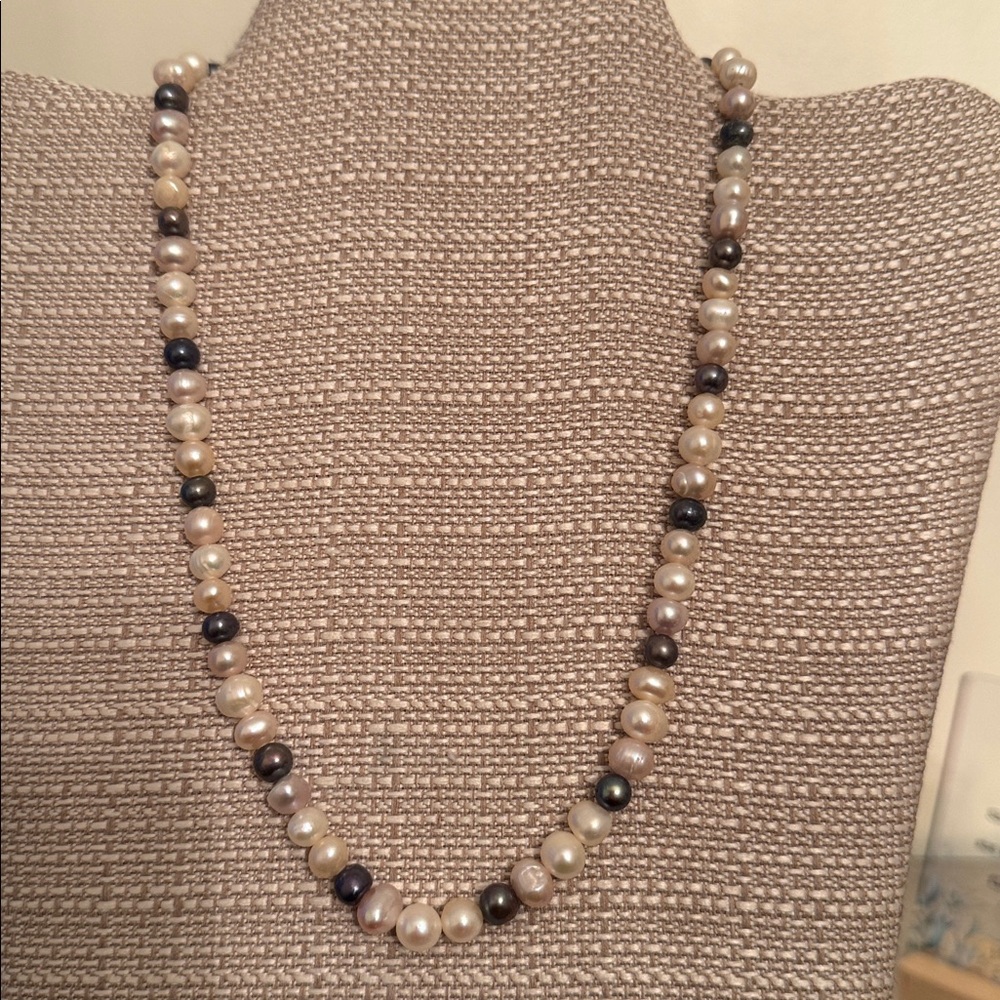 freshwater pearl and beaded necklace with a silver-tone clasp
